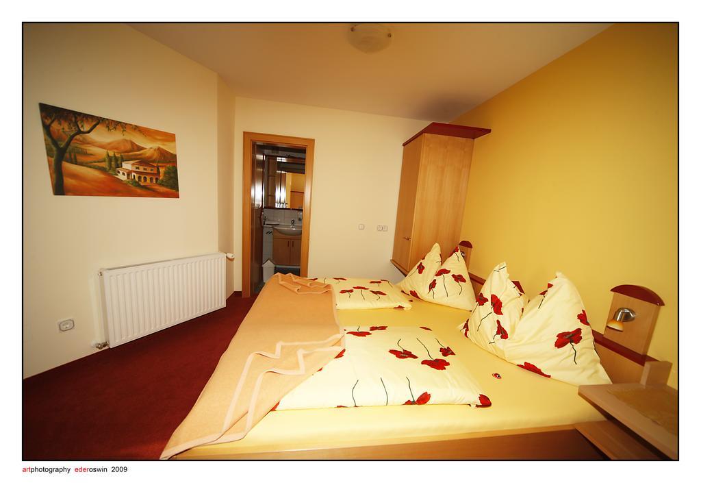 Garni Zerza Hotel