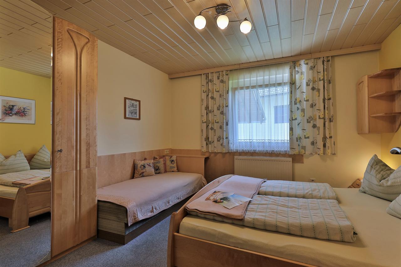 Garni Zerza Hotel 3*
