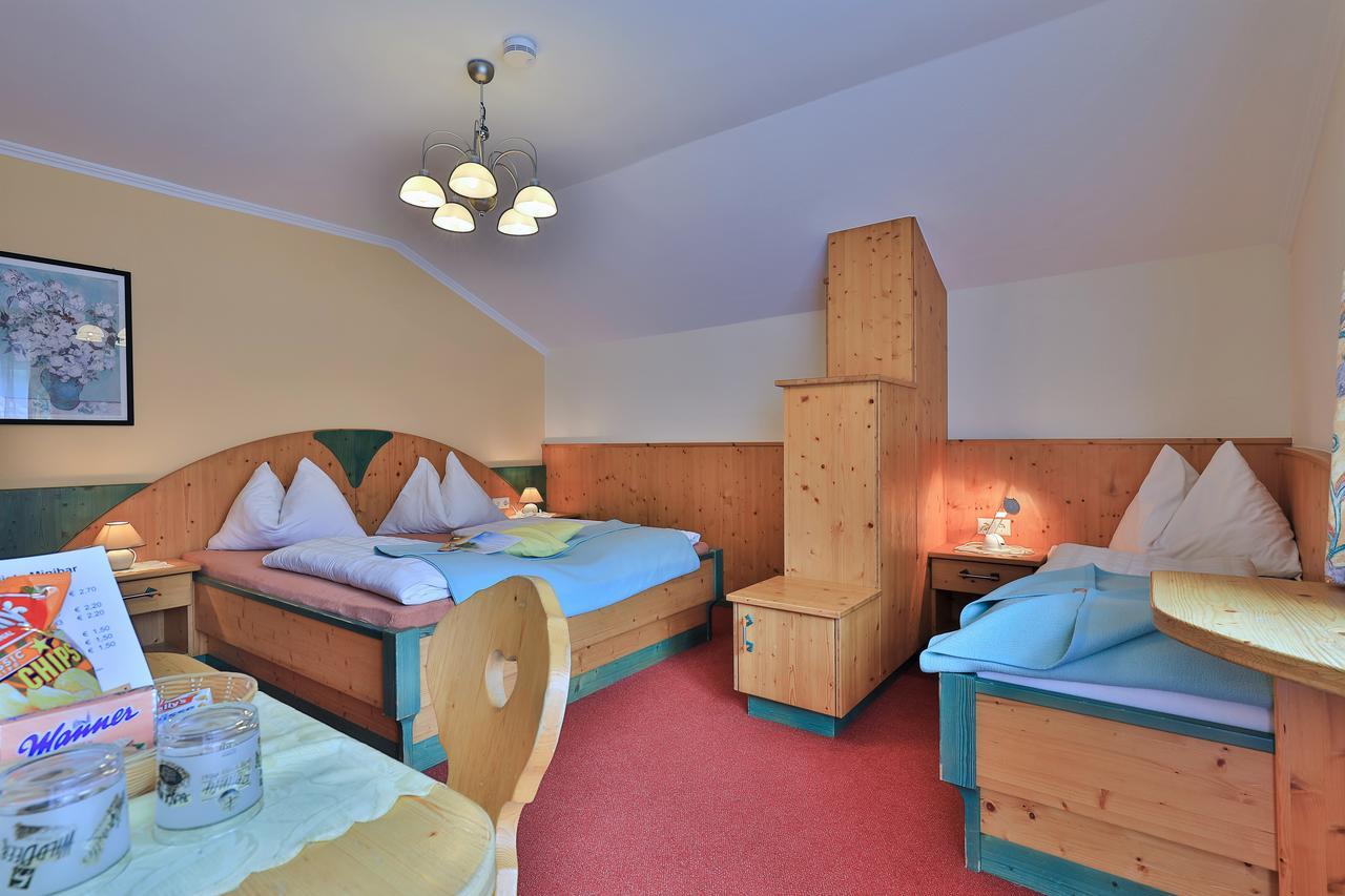 Garni Zerza Hotel